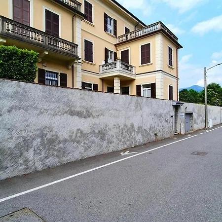 Vista Apartment Luino